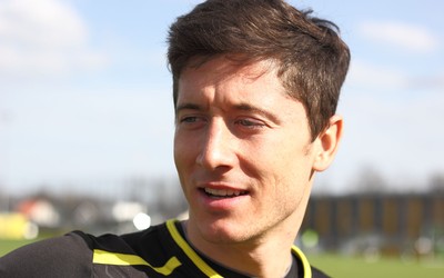 球王会热评-主场哨吗