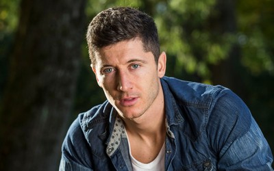 球王会精华-乌奈西蒙零封就文身