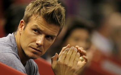 球王会快讯-卢卡库点球踢右上角死角